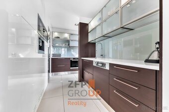 Pronájem bytu 3+kk, 156,23 m2 - mezonet, lodžie 8,19 m2 i ba - 11