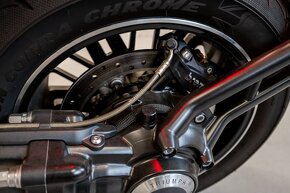 Triumph ROCKET 3GT - 11