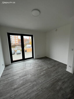Pronájem bytu 2+kk 46 m², Hluboká nad Vltavou - 11