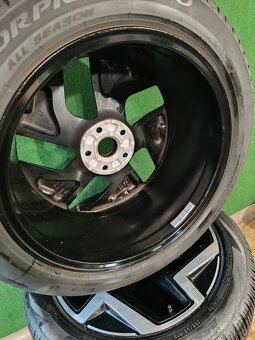 Zanovni celorocni alu 255/45/19 VW - 11