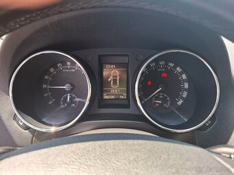 Škoda Yeti 2.0TDi 81kW,xenony,tažné zařízení - 11