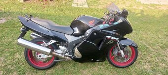 Honda cbr 1100 xx blackbird - 11