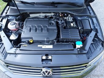 Udržovaný Vw Passat 1.6 Tdi,r.v 2020,pouze 121000km. - 11