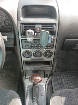 Prodám Opel Astra g 1,6 16V automat - 11