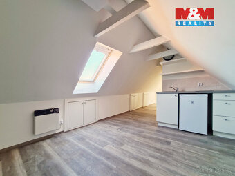 Prodej bytu 1+kk, 30 m², Beroun, ul. Havlíčkova - 11