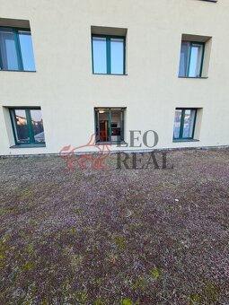 Pronájem bytu 18 m² - Suchdolské námestí, Praha 6 - 11