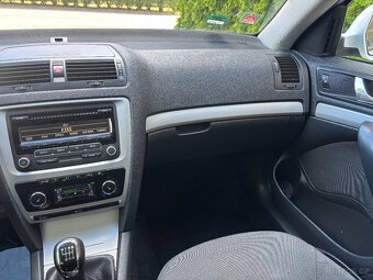 ŠKODA OCTAVIA 1.2TSI,77KW,FAMILY,DIGI KLIMA TAŽNÉ.Z,TEMPOMAT - 11