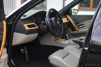 BMW E60 M5 5.0 V10 - 11