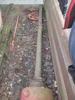 Rozmetadlo hnoje RUR RA 80. - 11