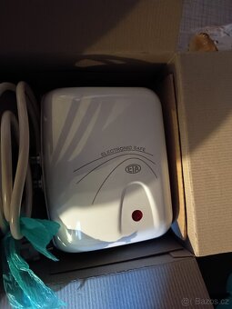 Garážový výprodej - 11