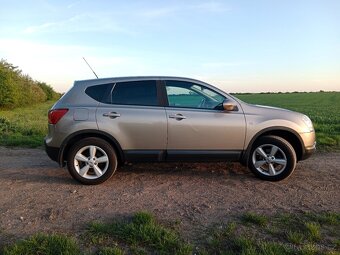 Nissan Qashqai j10 benzín 1.6 84kw - 11