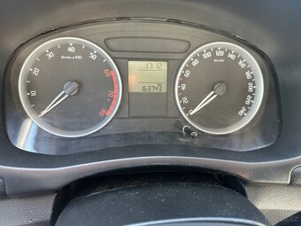 Škoda Fabia II 1.2 HTP Klima - 11