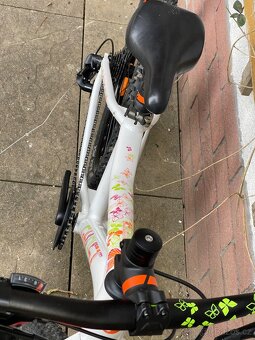 Super dívčí kolo Ghost lanao 24, jako cube, scott od 125cm - 11