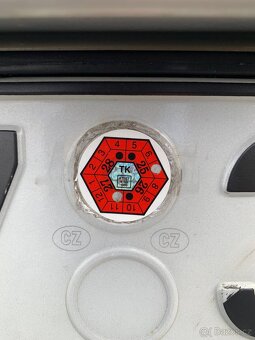 VW Golf IV 1.6SR - 11