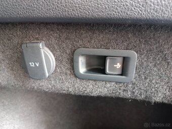 VW Passat B8 Variant 2.0TDI 147kW DSG Webasto Tažné Full LED - 11