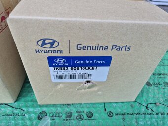 zadní brzdiče (pár - levý + pravý) Hyundai IX20 (1K58250810Q - 11