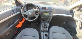 Škoda Octavia II Sedan - 11