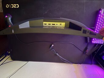 MSI G27C4‑E3 – 27″ - 11