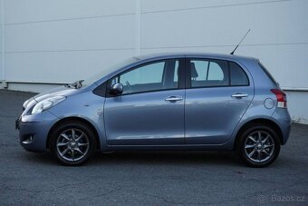 Toyota Yaris 1.3 AUTOMAT - 11