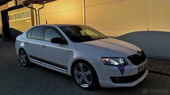 Škoda Octavia III 3.generace boční dveřní lišty originál - 11