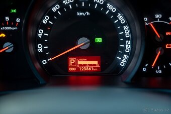 Kia Sportage 2.0 CRDi 100 kW AWD – automat, tažné, po servis - 11