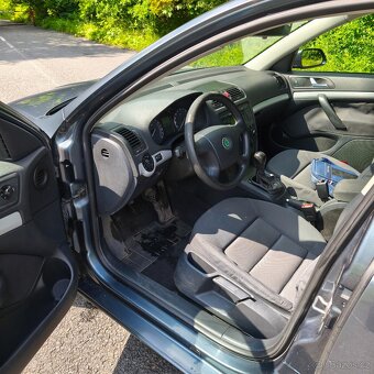 Škoda Octavia 1.6 MPI - 11