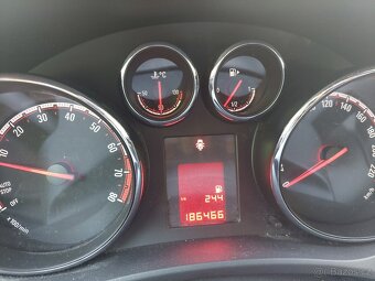 OPEL MERIVA 1.4T 2014 - 11