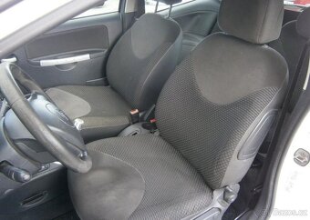 Citroën C2 1.1i serviska,2x kola benzín manuál 44 kw - 11