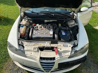 alfa romeo 147 1.6 benzin 77kw r.8/2008 klima alu kola 18" - 11