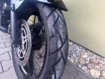 Suzuki DL1000 V-Strom - 11