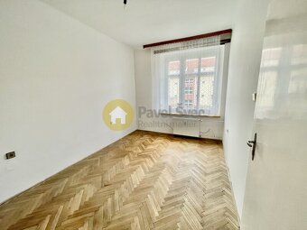 Prodej prostorného byt 2+1, balkon, komora, sklep, Strakonic - 11