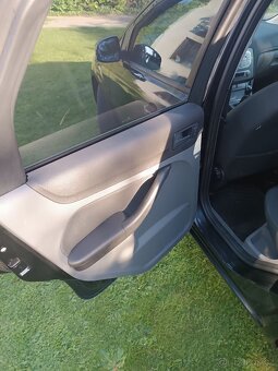 Ford Focus 2009, 1.6 80kW - 11