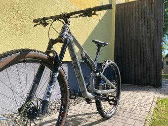 Canyon Neuron 7 AI trail-bike ve skvělém stavu  L - 11