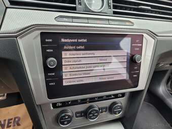 Volkswagen Passat Alltrack 2.0 TDI 140kW DSG - 11