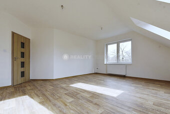 PRONÁJEM PĚKNÉHO, VELKÉHO BYTU 3+KK, 109 M2 V 1NP RD (PODKRO - 11