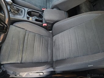 Volkswagen Touran 2.0 TDI DSG 2021 110 kW DPH Tažné - 11