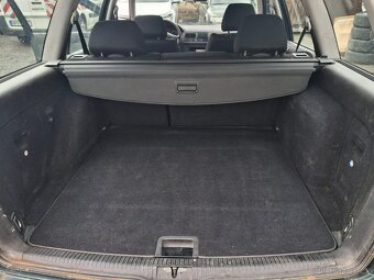 VW Golf kombi 1,6i - 11