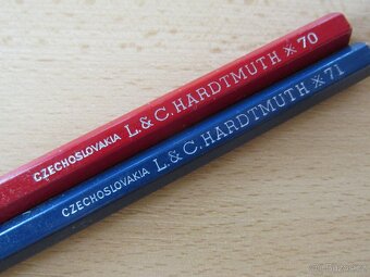 TUHY DO VERSATILEK - 11