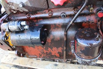 Zetor 7011 7045  motor kompletní výborný stav záruka - 11