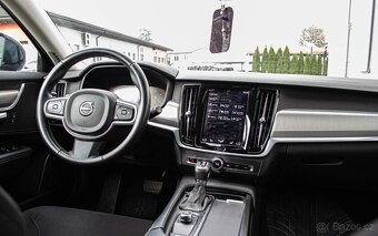 Volvo V90 D4 2.0L 140kW automat - 11