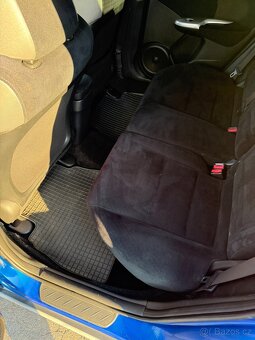 Honda Civic 5DR 1.4 benzín - 11