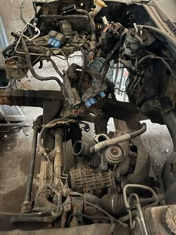 Nissan Pathfinder - 11