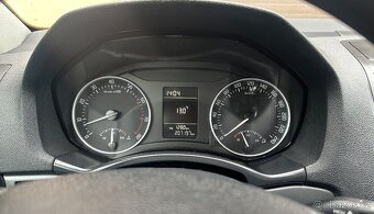 Prodám Škoda Octavia 2 facelift 1.6 mpi 12/2009 207400km - 11