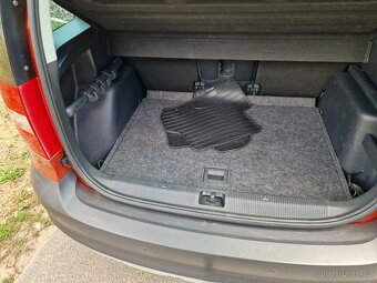 Škoda Yeti, 1,4 TSI 90KW , xenony,vyhř.sed., tažné zařízení - 11