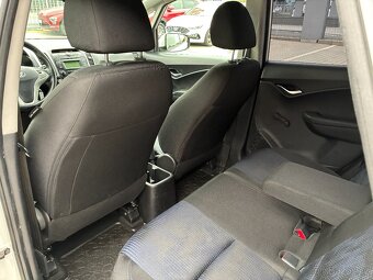 Hyundai ix20 1.4i 66kW KLIMA ČR PLATNÁ STK - 11
