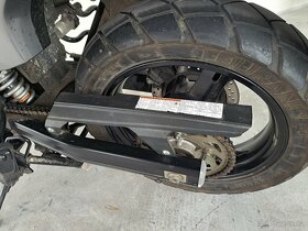 Suzuki DL 650  V-Strom - 11