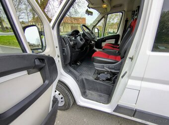 Fiat Ducato L1H1 Combi 2.3 96 kW Automat
 - 11