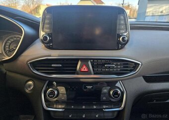 Hyundai Santa Fe 2.4-1.MAJITEL-4X4-AUT-TAŽNÉ 2t - 11