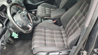 VOLKSWAGEN GOLF 6 GTI - 2,0TSi 155kW / Manuál. - 11