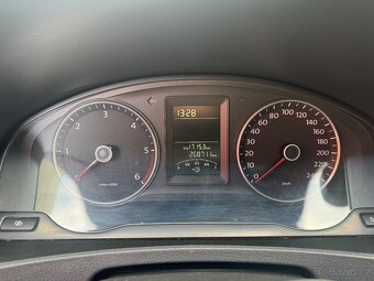 Volkswagen Transporter T5 Long 2.0 TDI - 11